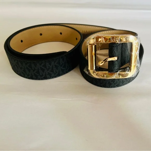 Michael Kors Black/Black Signature Logo Monogram Buckle Belt (556267C), Medium. - Picture 5 of 9